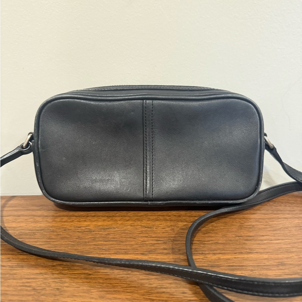 Authentic Rare Vintage COACH Bag No. M23-9589 Black Baguette Barrel Handbag